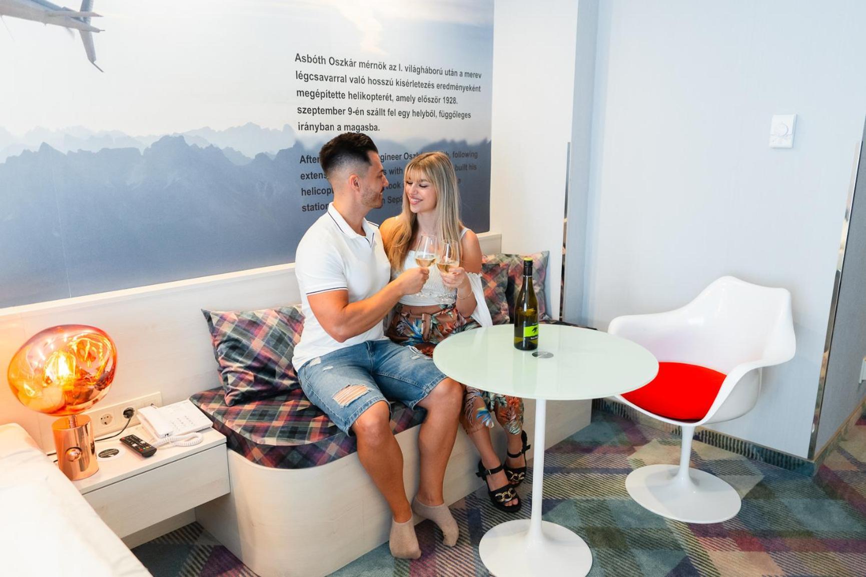 Science Hotel Premium Сегед Экстерьер фото