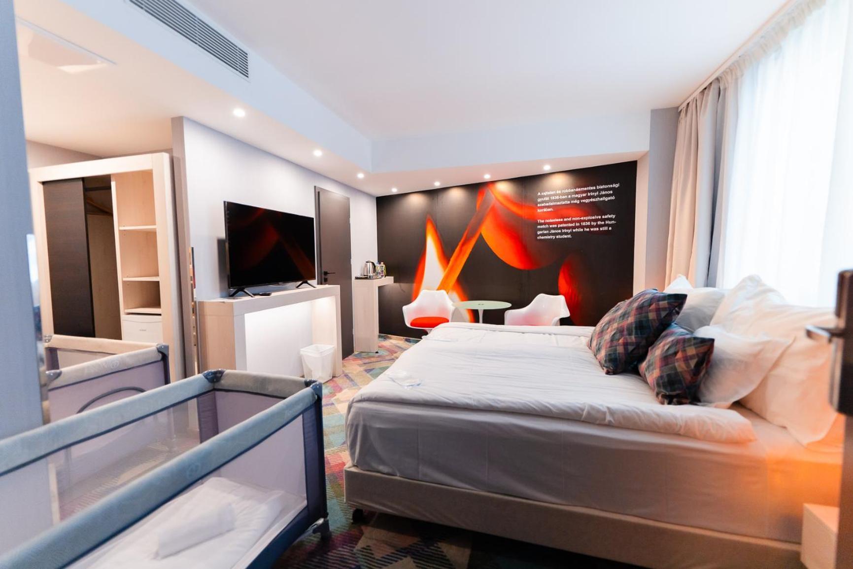 Science Hotel Premium Сегед Экстерьер фото